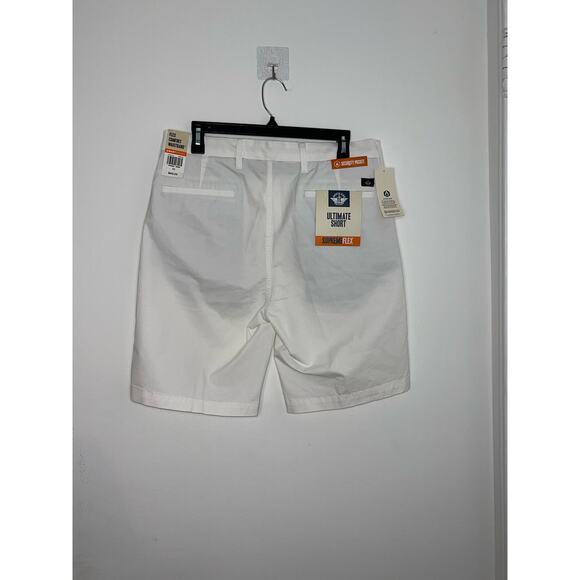 Dockers Men’s Supreme Flex Ultimate Short Size 32 MSRP $60 - Picture 2 of 2